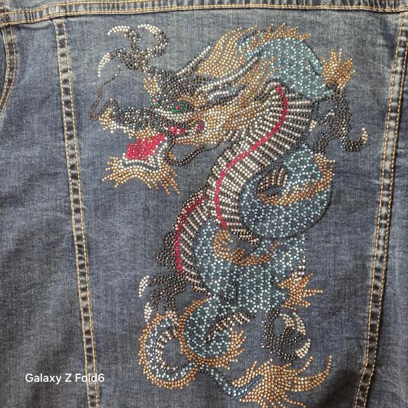 White Mark bedazzled dragon Demin jean jacket size 2xL - Picture 3 of 8